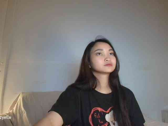 RozyElle webcam