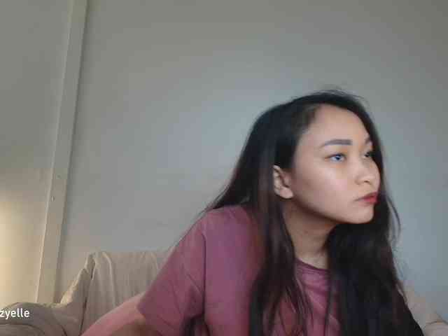 RozyElle webcam