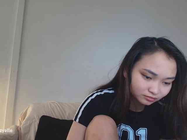 RozyElle webcam