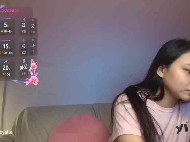 RozyElle webcam