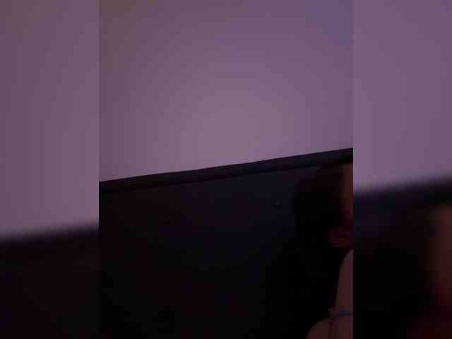 RozyElle webcam