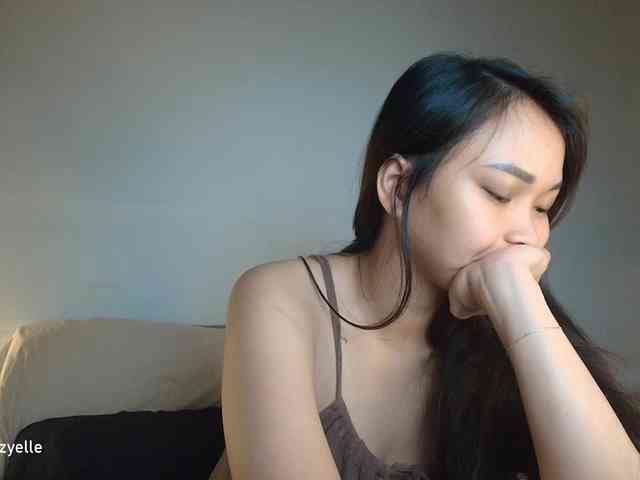 RozyElle webcam