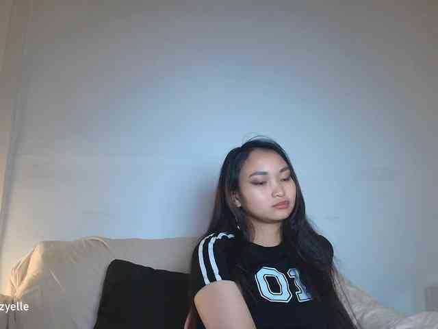 RozyElle webcam