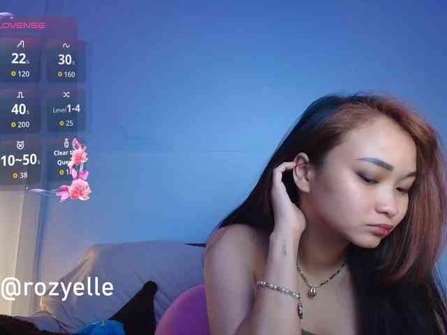 RozyElle webcam