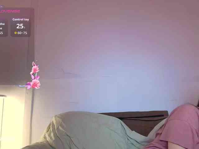 RozyElle webcam