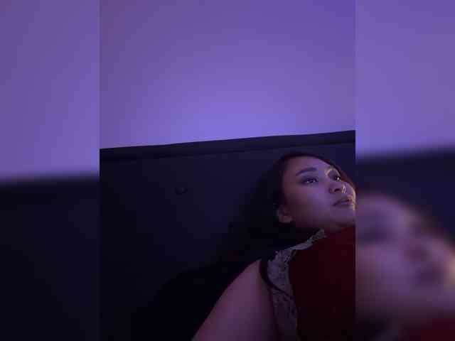 RozyElle webcam