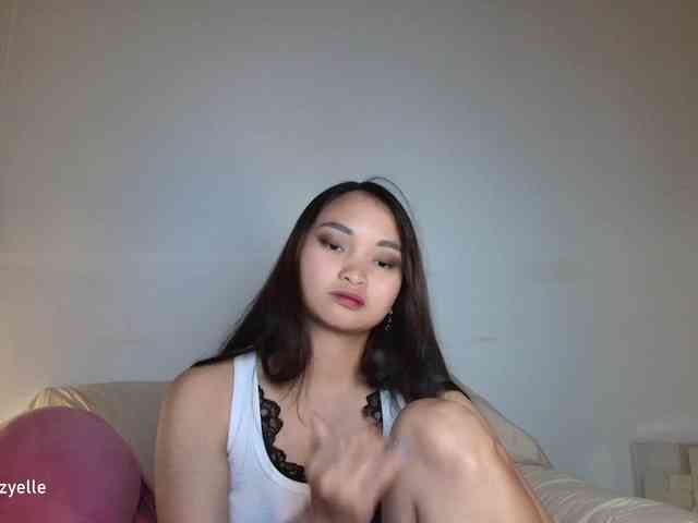 RozyElle webcam
