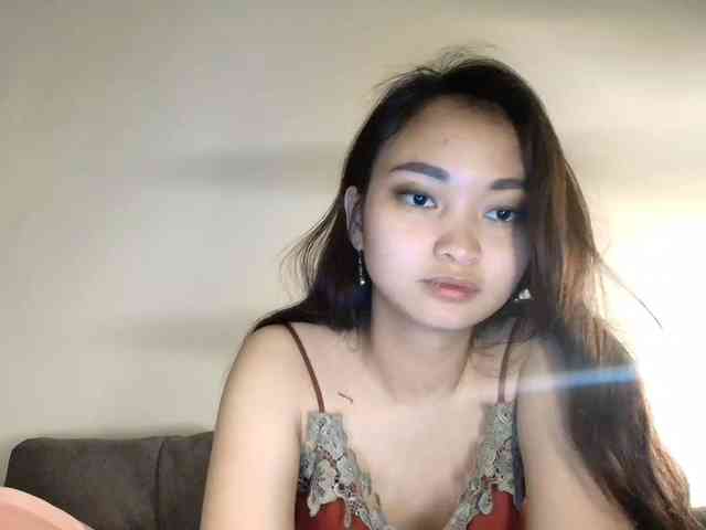 RozyElle webcam