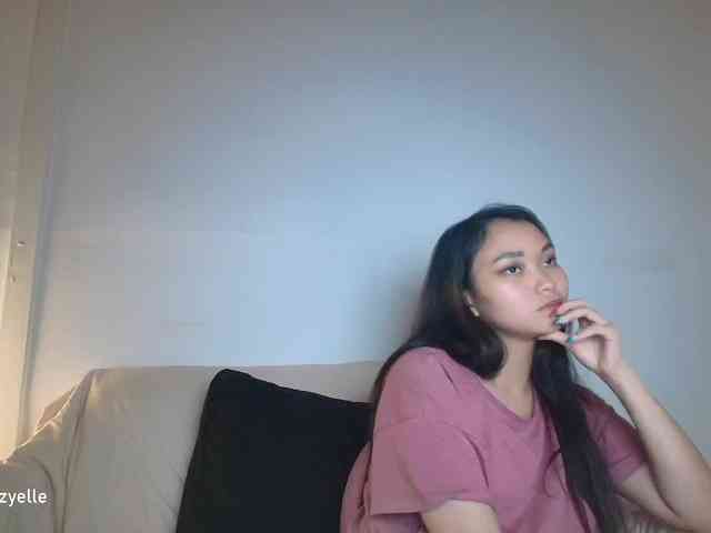 RozyElle webcam