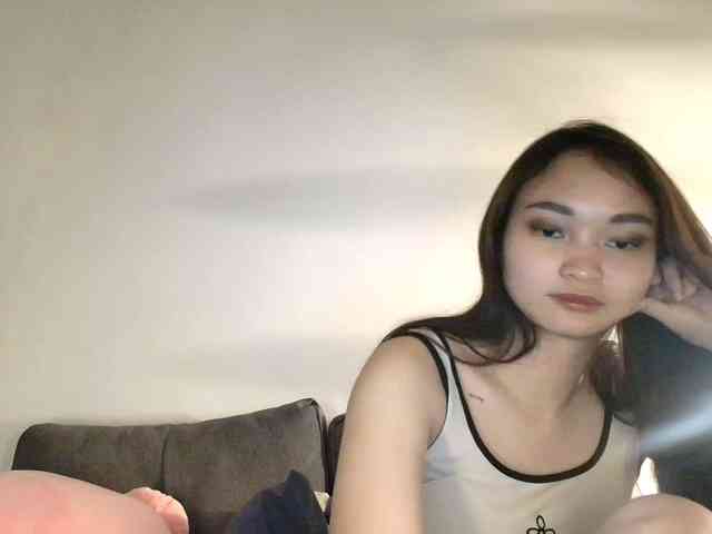 RozyElle webcam