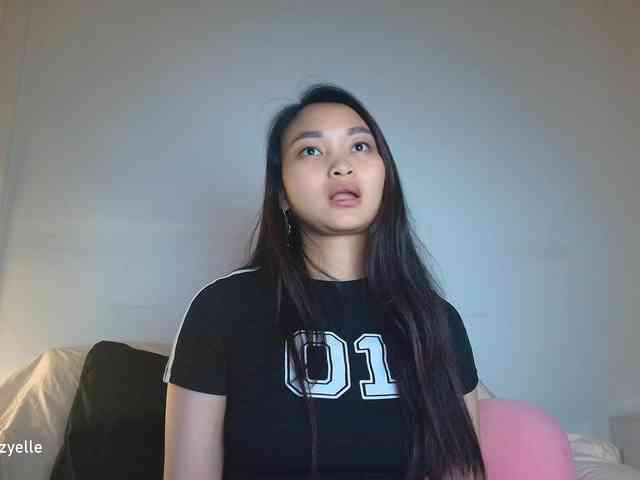 RozyElle webcam