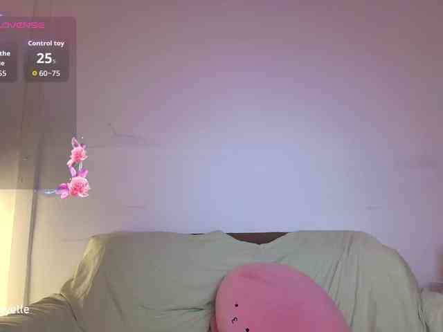 RozyElle webcam