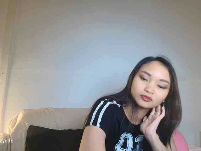 RozyElle webcam