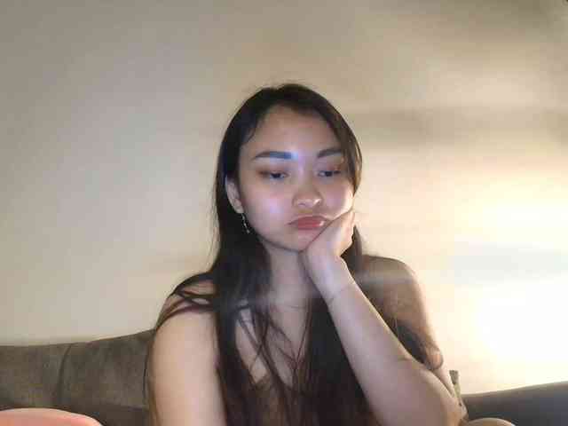 RozyElle webcam