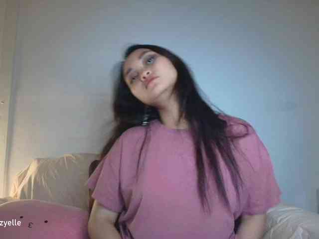 RozyElle webcam