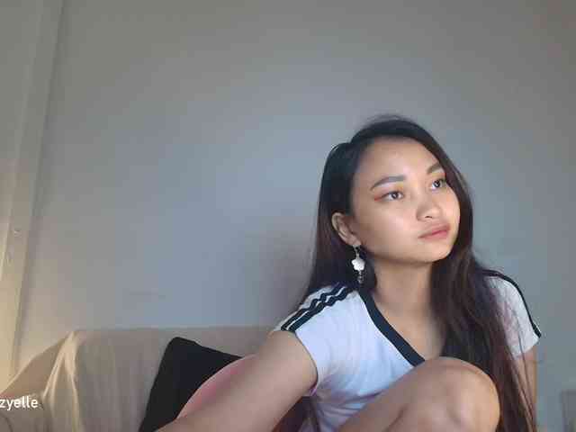 RozyElle webcam