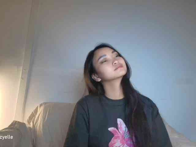 RozyElle webcam