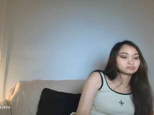 RozyElle webcam