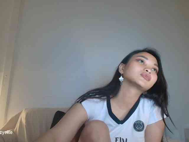 RozyElle webcam
