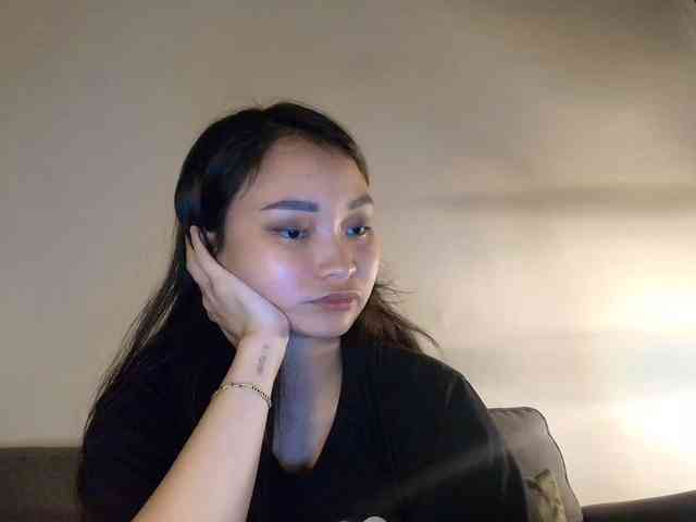 RozyElle webcam