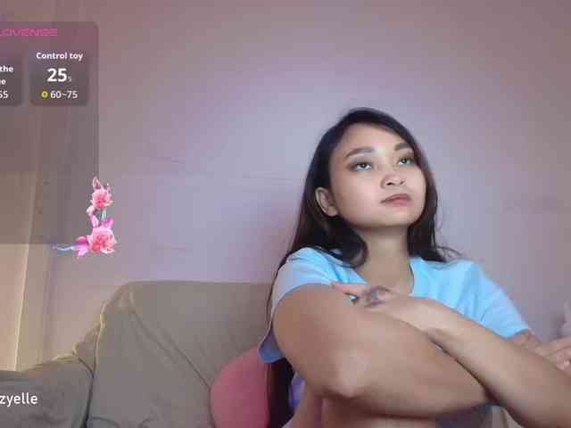 RozyElle webcam