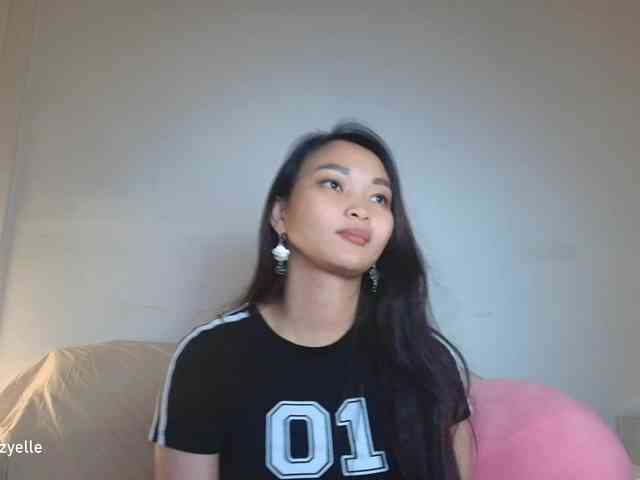 RozyElle webcam