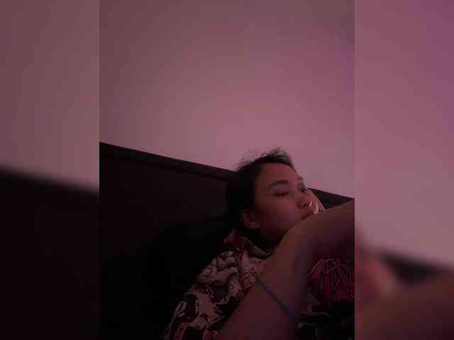 RozyElle webcam