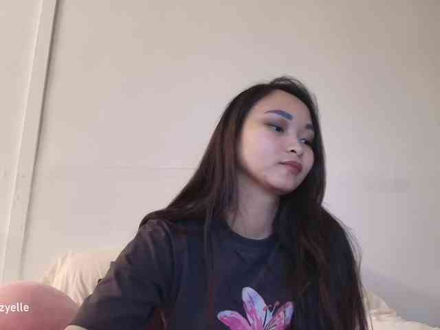 RozyElle webcam