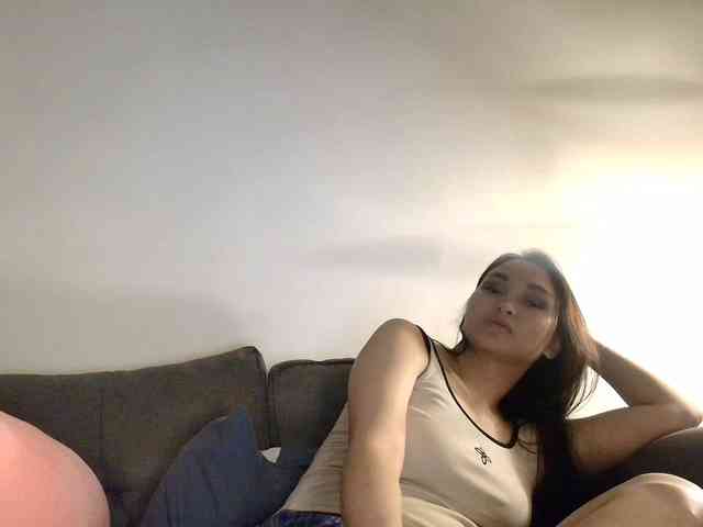 RozyElle webcam