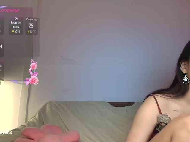 RozyElle webcam