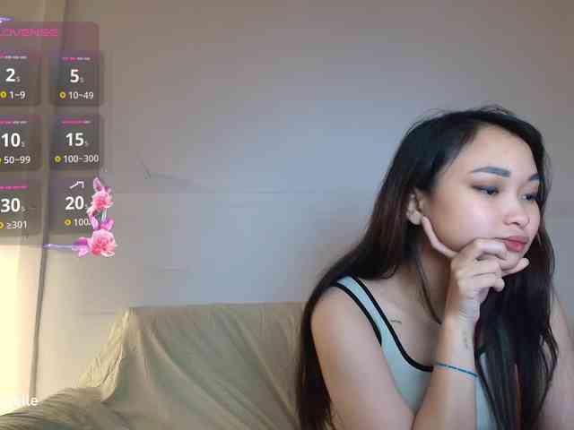 RozyElle webcam