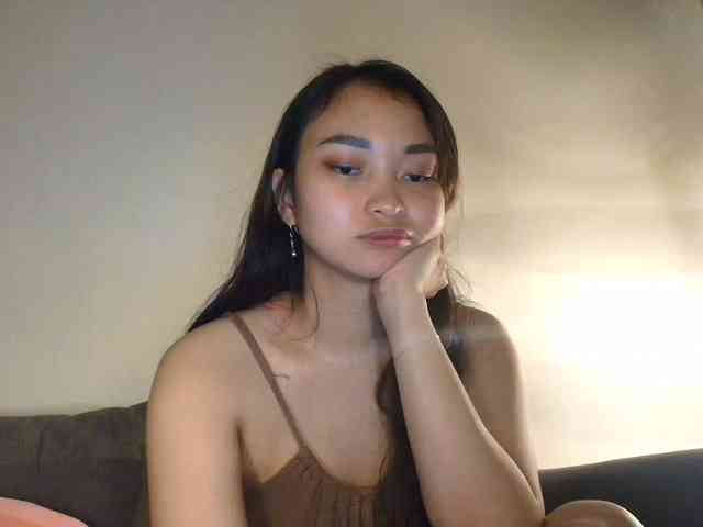RozyElle webcam