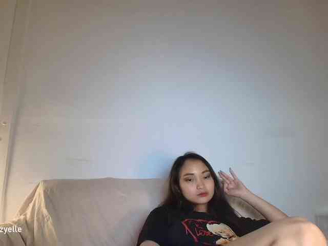 RozyElle webcam