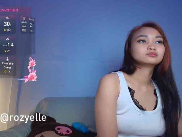 RozyElle webcam