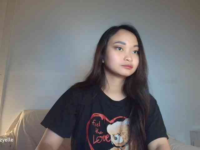 RozyElle webcam