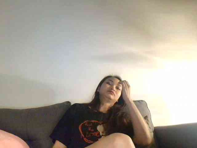 RozyElle webcam