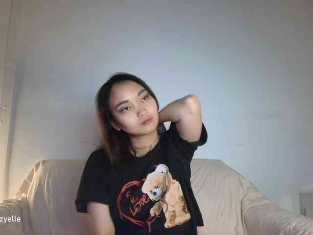 RozyElle webcam