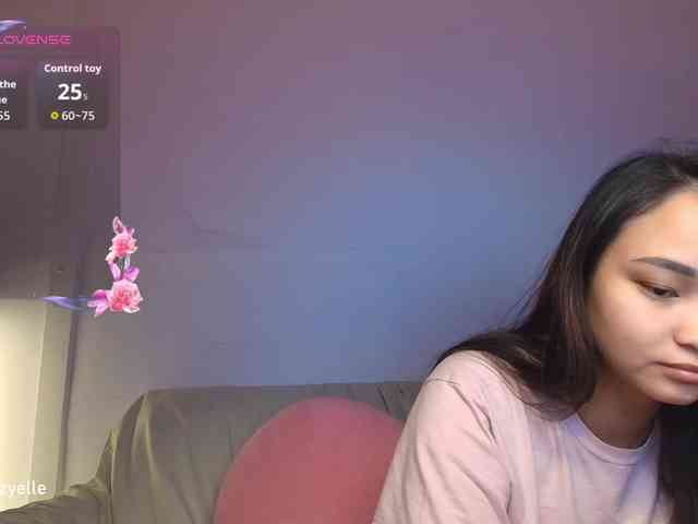 RozyElle webcam