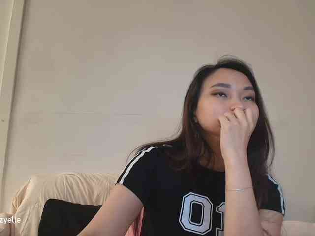 RozyElle webcam