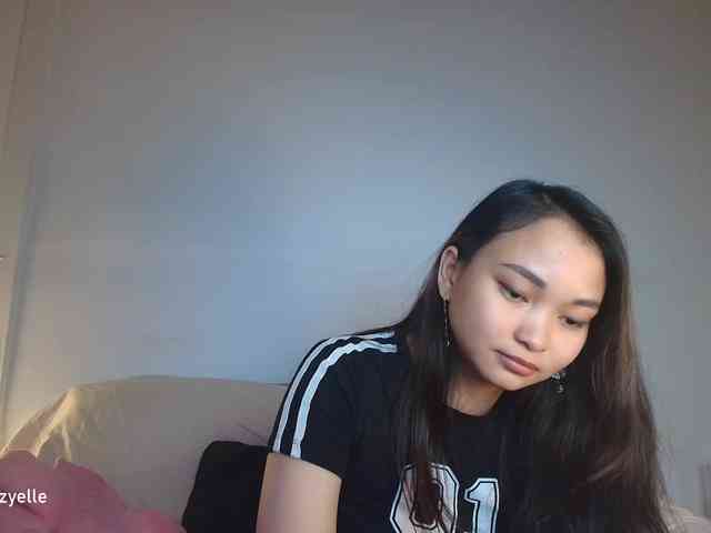 RozyElle webcam