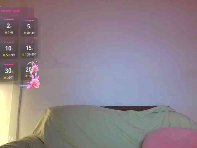 RozyElle webcam