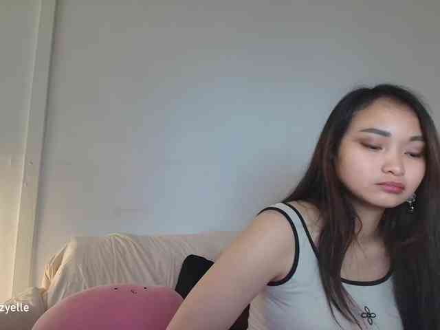 RozyElle webcam