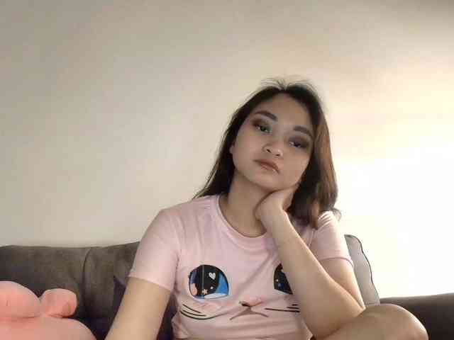 RozyElle webcam