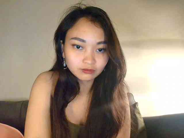 RozyElle webcam
