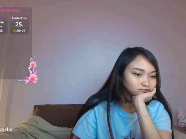 RozyElle webcam