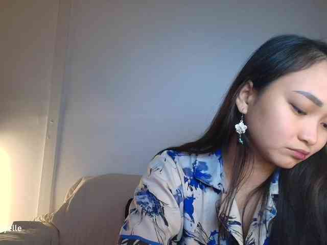 RozyElle webcam