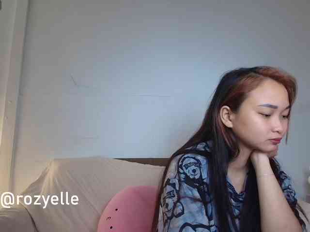 RozyElle webcam