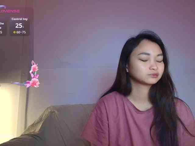 RozyElle webcam