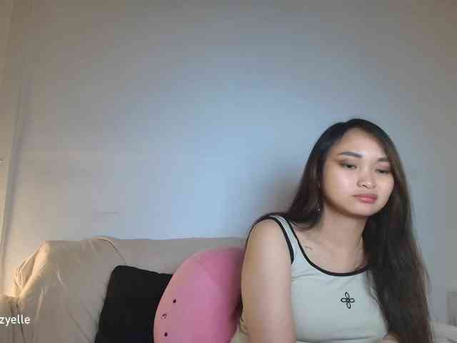 RozyElle webcam