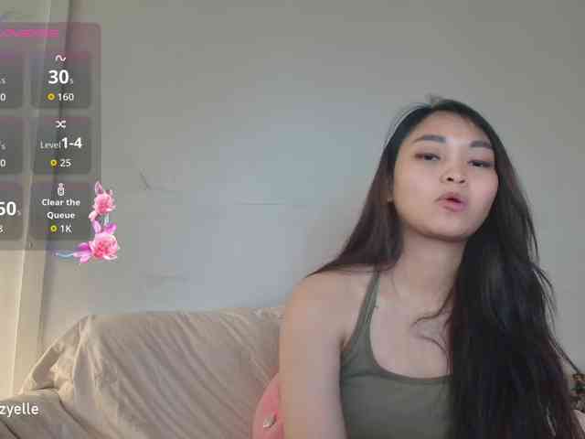 RozyElle webcam